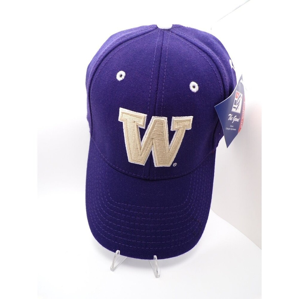 The Game Men's Baseball Cap Purple Embroidered W Stretch Fit Size 6 7/8